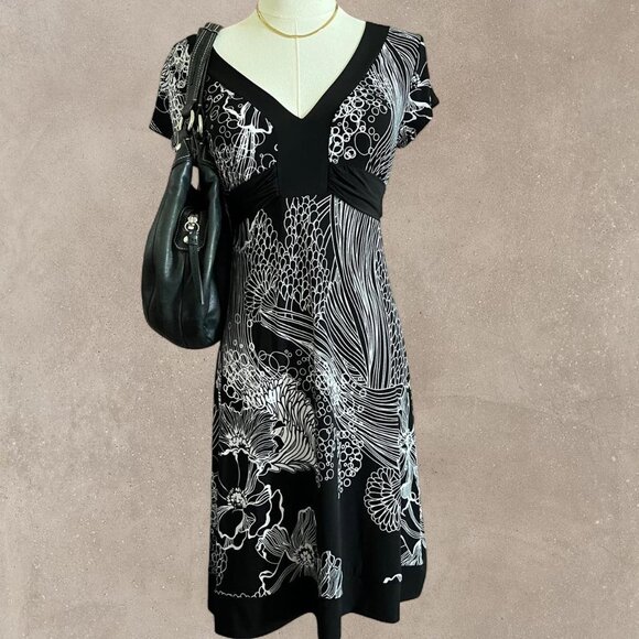 Vintage Capucino Black And White Floral Print Dress - Picture 1 of 7